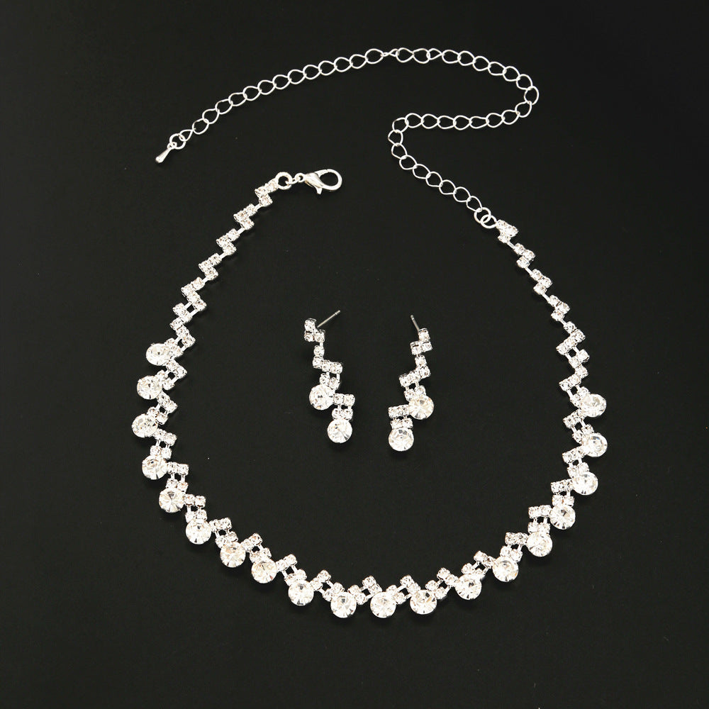 Elegant Rhinestone Necklace and Earrings Set - Stunning Claw Design