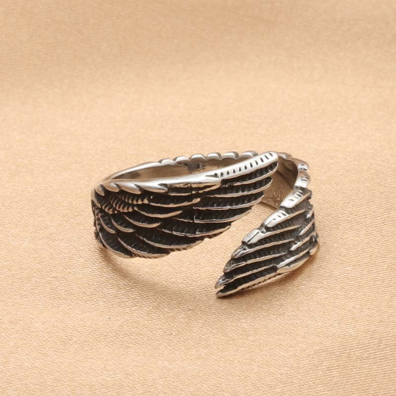 Retro Titanium Steel Wing Ring for Men - Trendy Animal-Inspired Feather Design