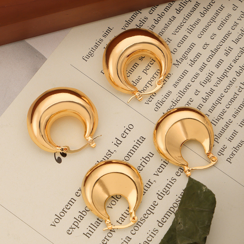 Glossy Gold-Plated U-Shaped Earrings with Geometric Design