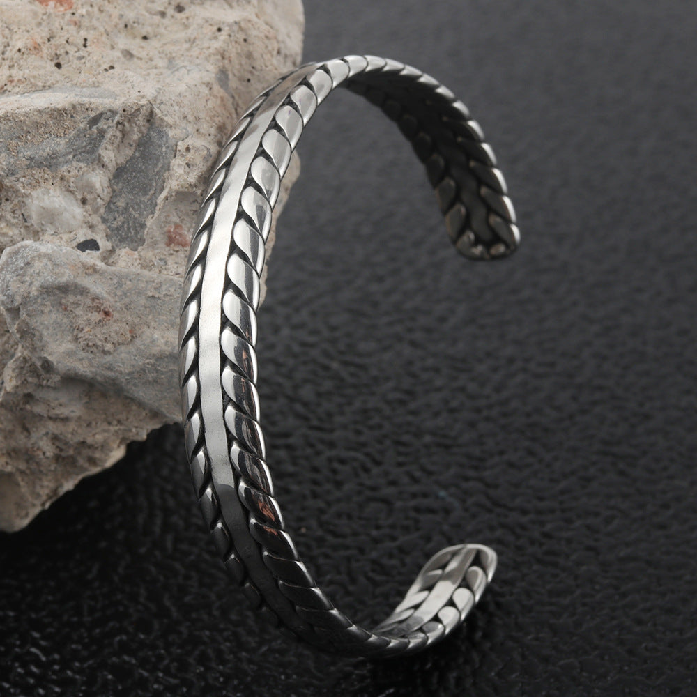 Titanium Steel Woven Bracelet for Men – Modern Fashion Statement in Stainless Steel