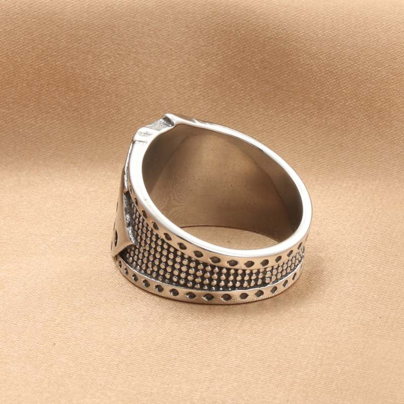 Titanium Steel Poker Flush Ring for Men – Retro Trendy Stainless Steel Playing Card Design