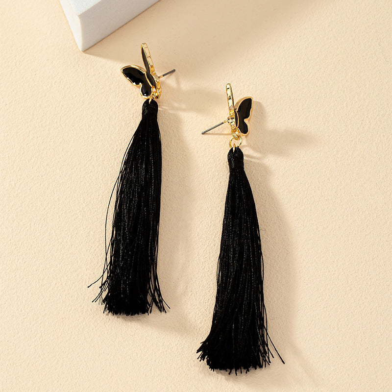 Glamorous Vienna Verve Metal Tassel Earrings with Exquisite Design and Luxurious Appeal