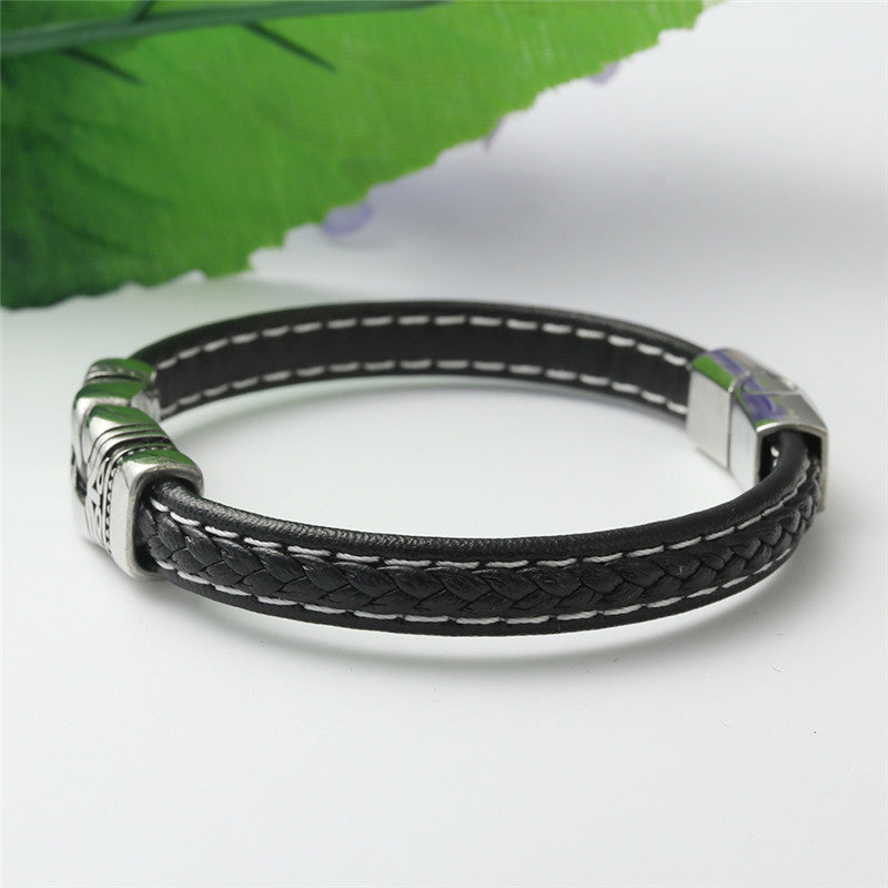 Punk-Inspired Titanium Steel Crab Clamp Leather Bracelet for Men