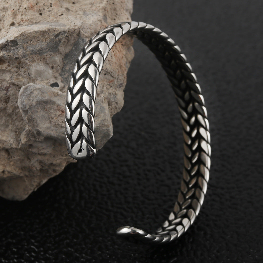 Men's Fashion Titanium Steel Twist Bracelet - Simple and Stylish Ponytail Accessory