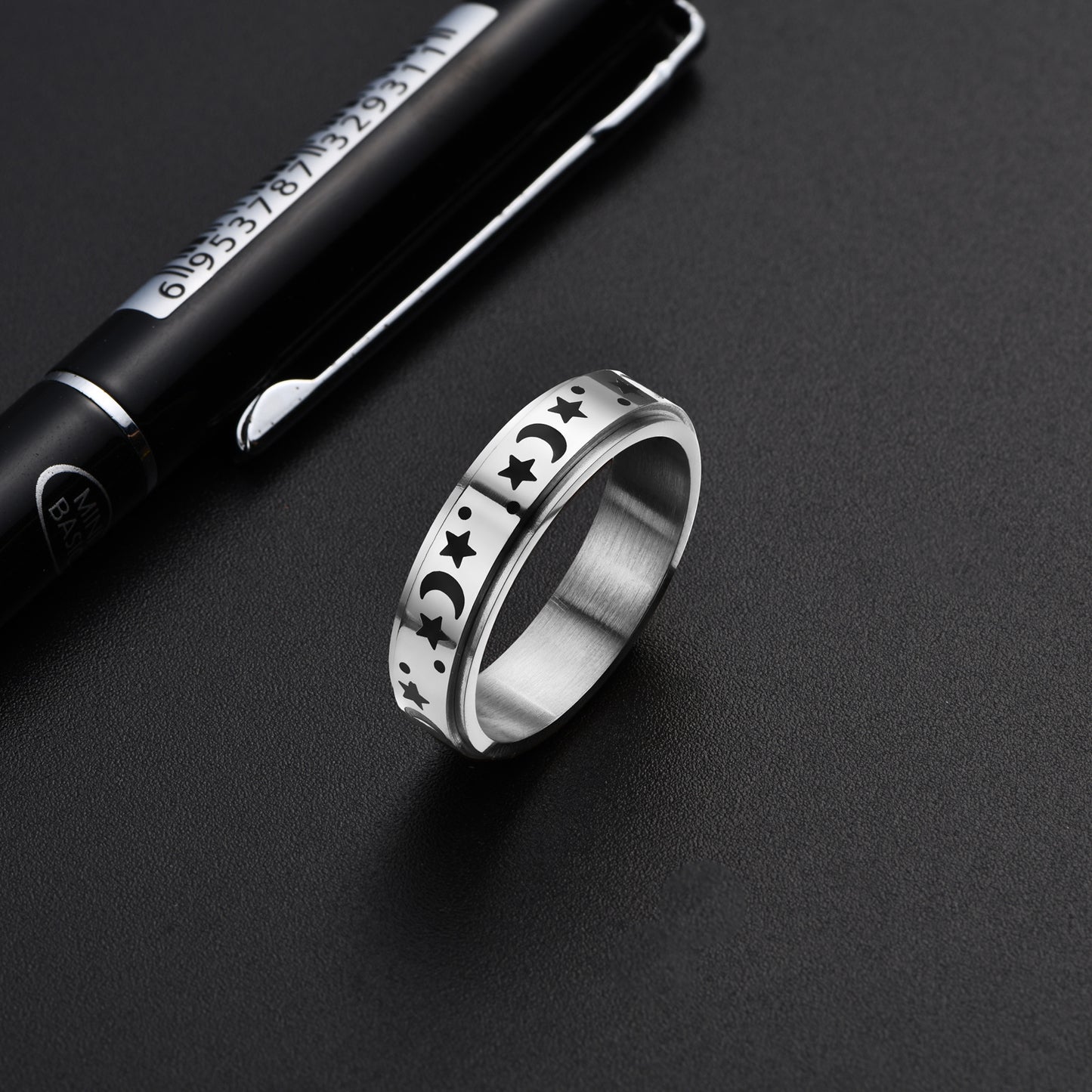 Adorable Japanese and Korean Animal-Themed Rotating Rings in Stainless Steel for Men - Engagement and Wedding Jewelry