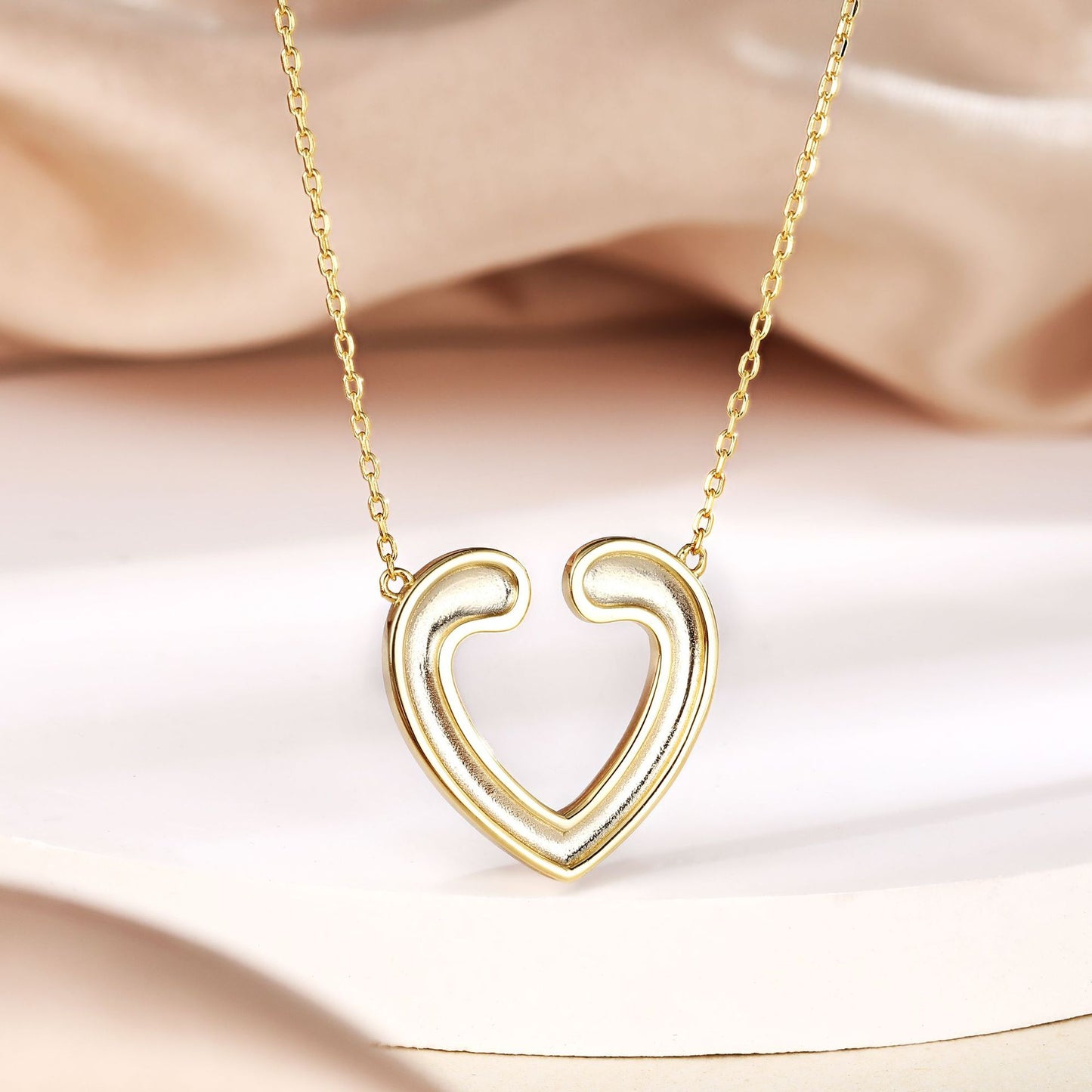 Golden Sandblasting Zircon Hollow Heart Pendant Sterling Silver Necklace