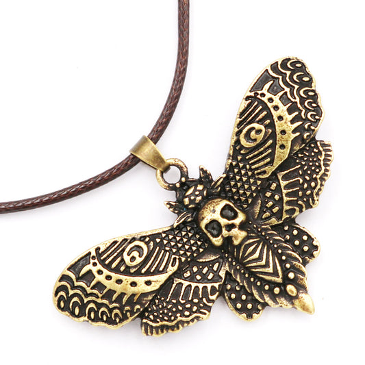 Gothic Skull Moth Alloy Necklace with Personalized Butterfly Pendant