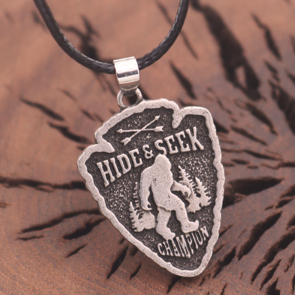 Bigfoot Wilderness Necklace - Men's Outdoor Adventure Pendant with English Alphabet Ornaments