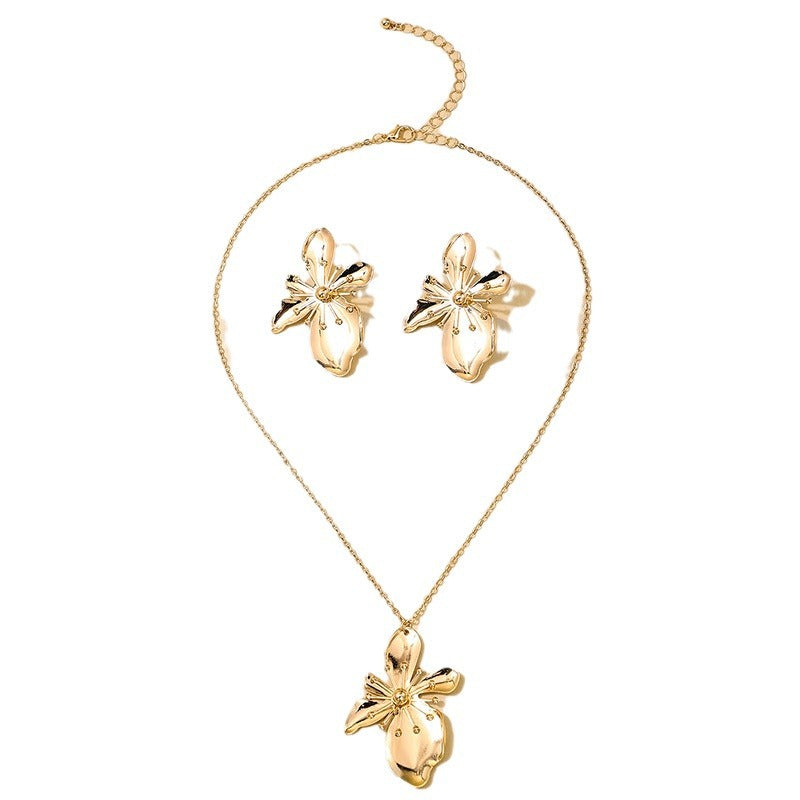 Exaggerated Floral Jewelry Set - Vienna Verve Collection