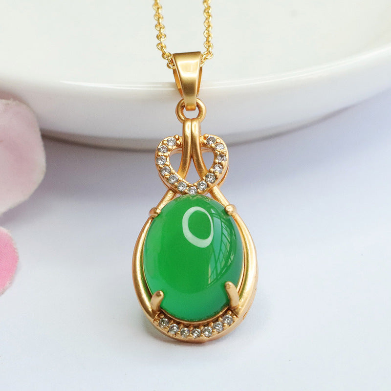 Golden Oval Chalcedony Water Drop Pendant Necklace - Stylish Fashion Accessory