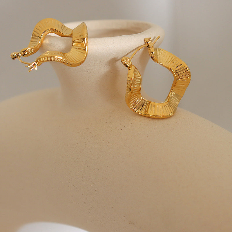 Unique Titanium Steel Wavy Earrings with 18K Gold Plating for Cross-Border Fashion