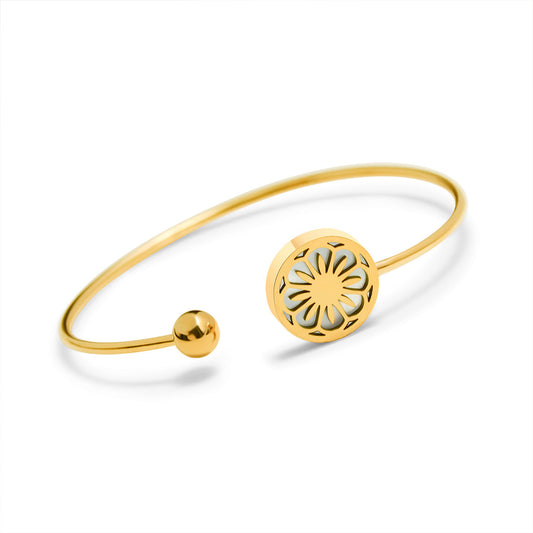 Golden French Chrysanthemum Water Shell Bracelet with Elastic Soft Wire