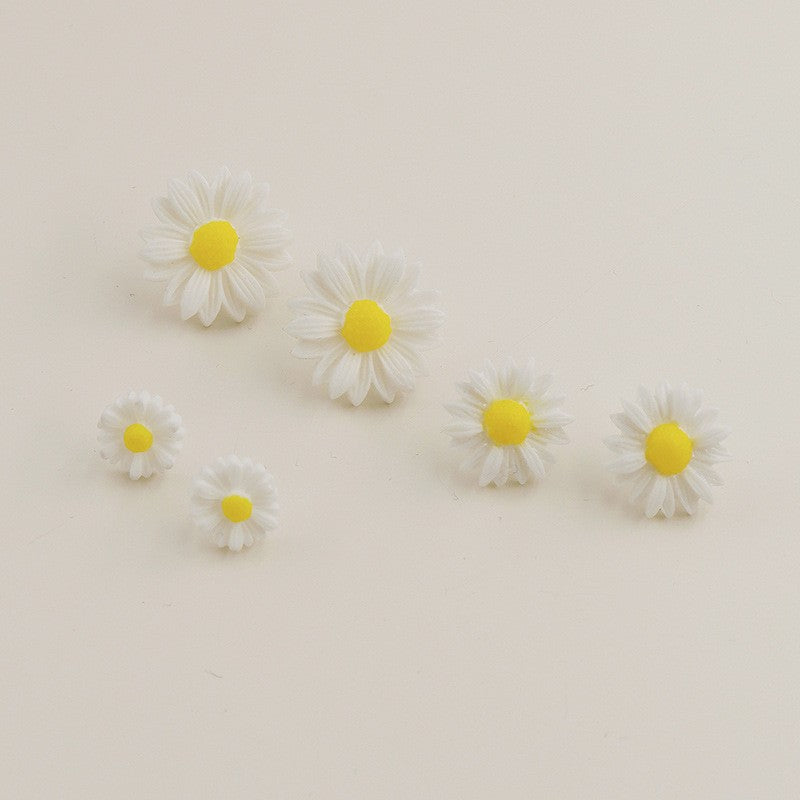 Daisy Blossom Trio Earrings: Vienna Verve Metal Fashion Jewelry Set