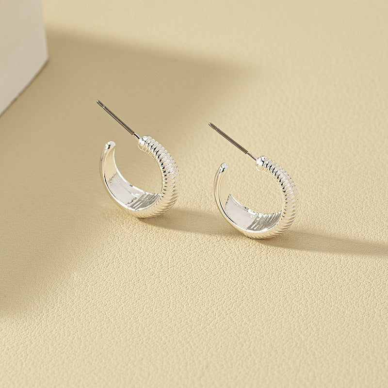 Chic C-Shaped Metal Earrings with a Cold Wind Vibe - Wholesale Opportunity