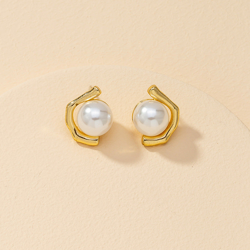 Pearl and Retro Earrings from Vienna Verve Collection