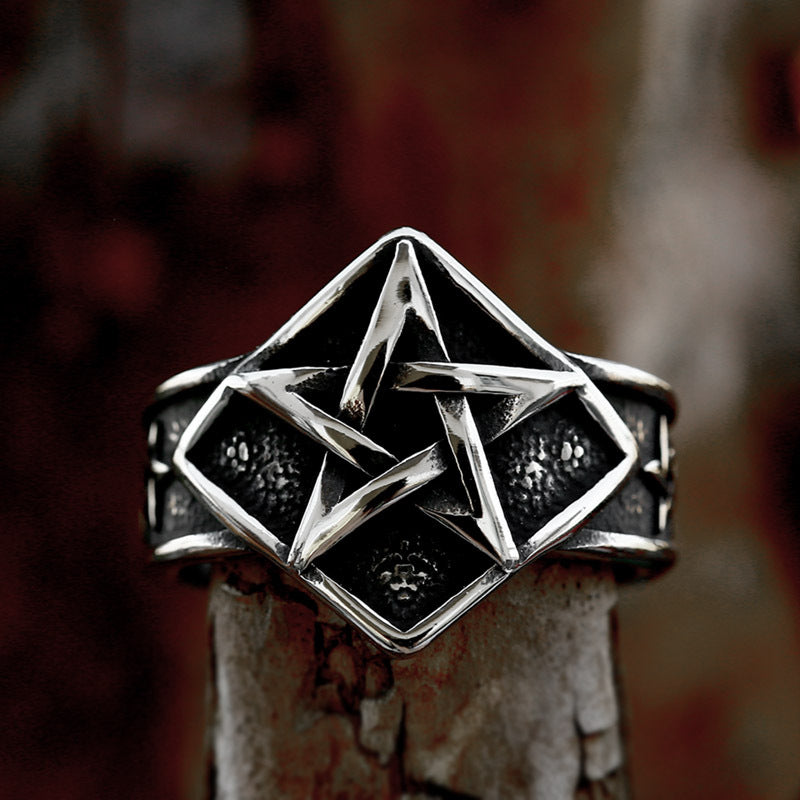 Titanium Steel Retro Five-Pointed Star Ring for Men - Stylish and Personalized Wholesale Design