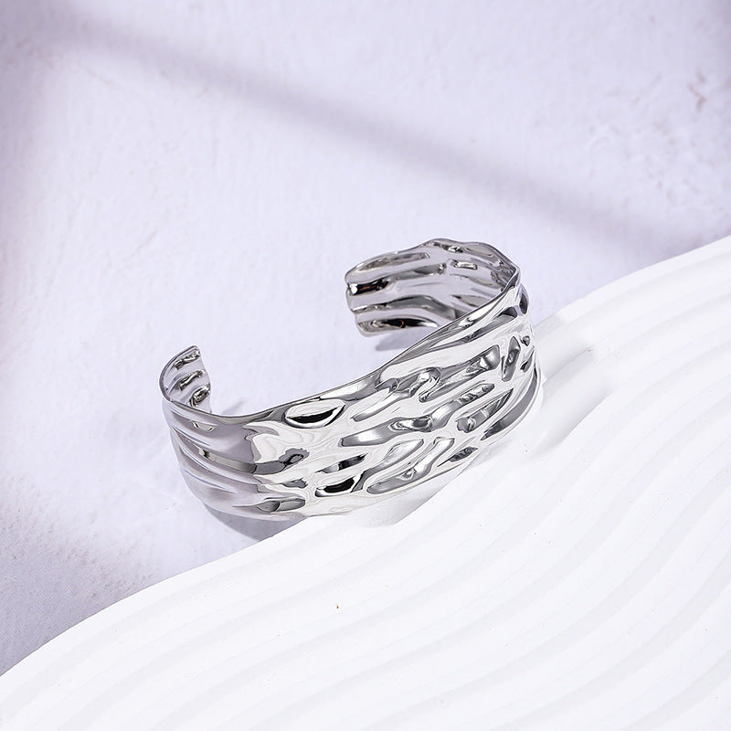 Unique European Style Vienna Verve Bracelet with Irregular Opening