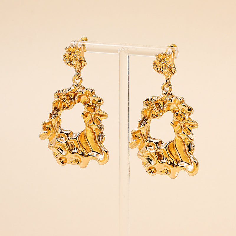 Exaggerated Retro Ring Earrings in Vienna Verve Collection