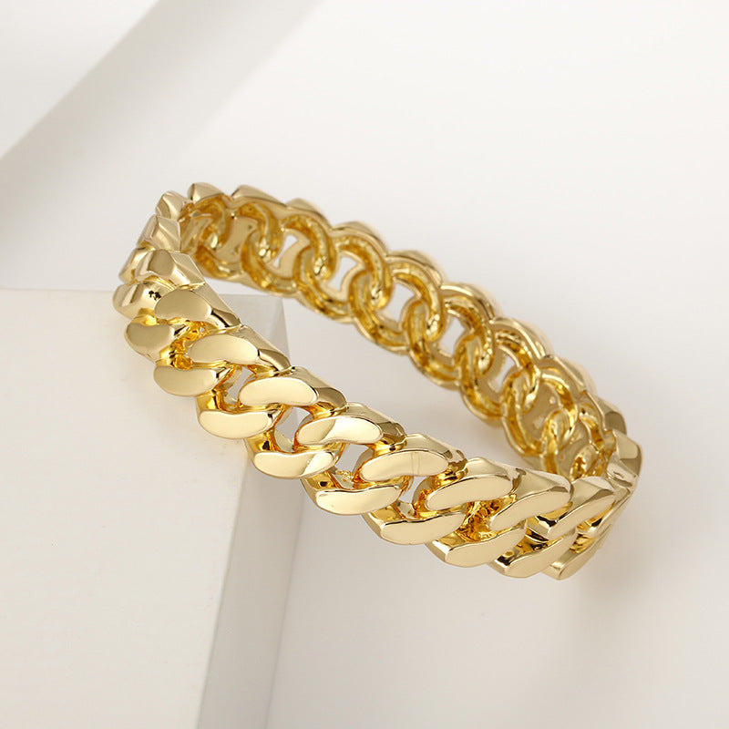 Hollow Twist Chain Bracelet - Vienna Verve Collection