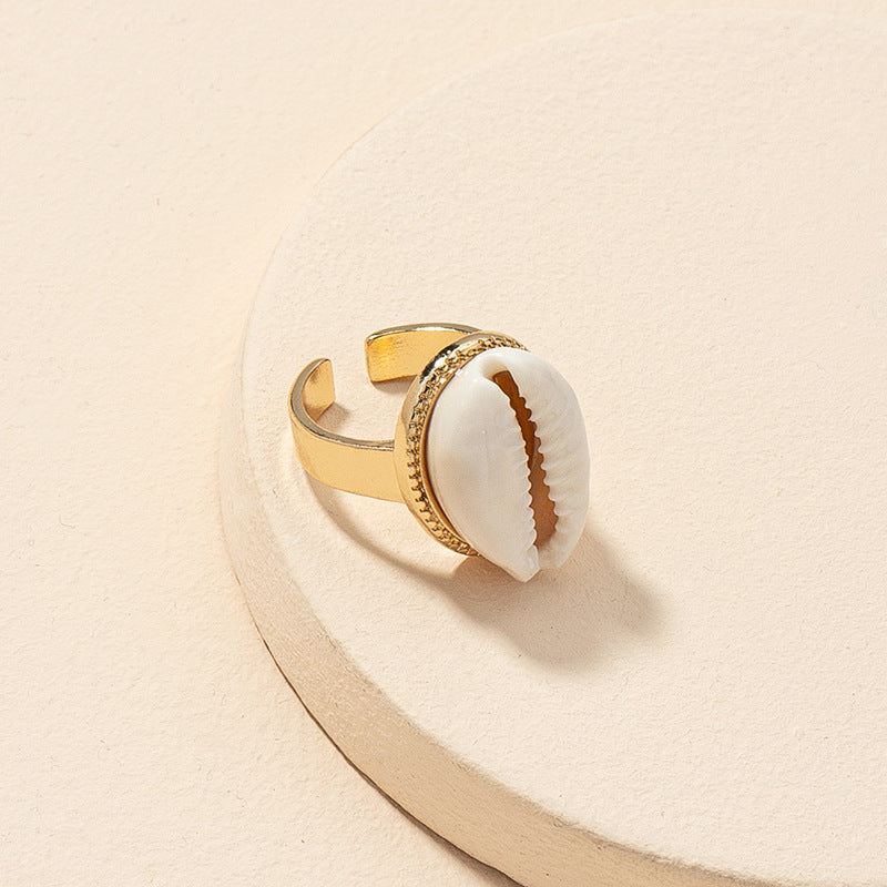 Trendy Shell Ring - Vienna Verve Collection