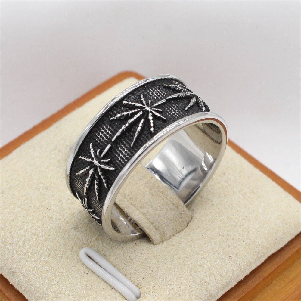 Personalized Retro Maple Leaf Titanium Steel Ring for Men - European and American Wholesale Jewelry