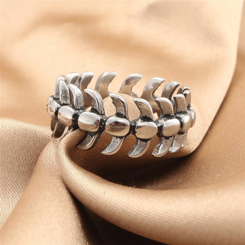 Titanium Steel Centipede Skull Ring for Men - Retro Trendy Accessories in European and American Style