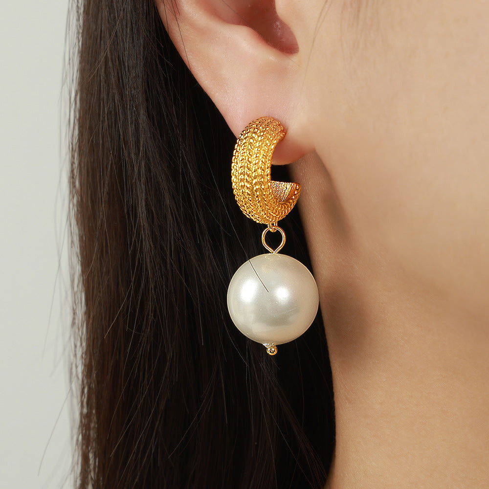 Vintage Glamour Imitation Pearl Drop Earrings by Planderful