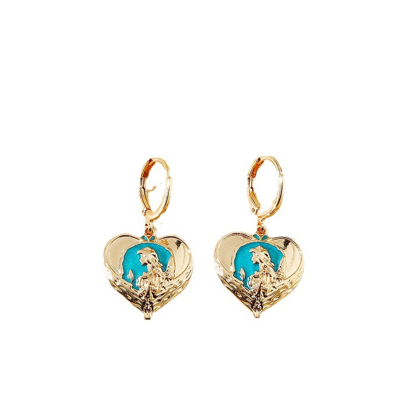 Elegant Vintage Angel Design Earrings with Geometric Stitching