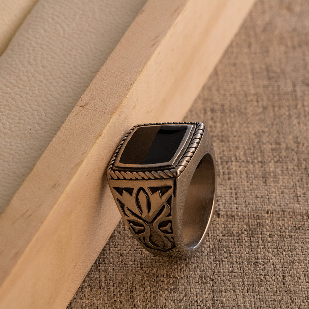 Dominant Retro Epoxy Titanium Steel Ring with Mysterious Pattern for Men