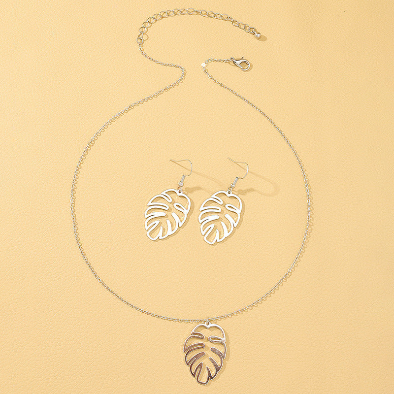 Retro Leaf Jewelry Set with Cross-border Charm for Women