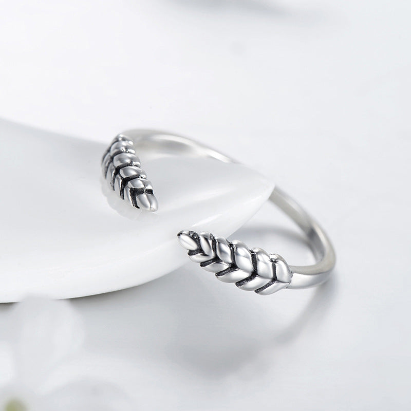 Simple and Elegant S925 Sterling Silver Ring for Women, European and American Style Index Finger Jewelry