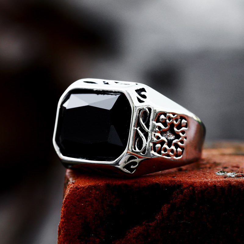 Titanium Steel Retro-Inspired Stone Inlaid Men's Ring - Cross-Border Fashion Jewelry