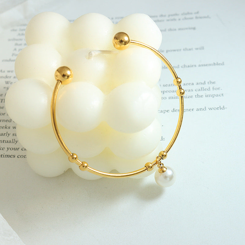 Fashionable Chinese-Inspired Retro Bracelet with Imitation Pearl and Steel Ball Accents