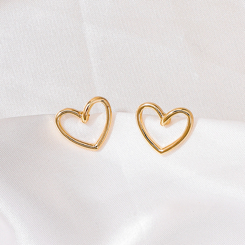 Korean Sweet Love Metal Earrings for Chic Daily Wear