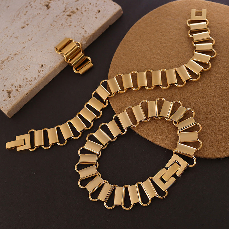 European and American Instagram Chic Hollow Geometric Jewelry Set in 18K Gold Titanium Steel