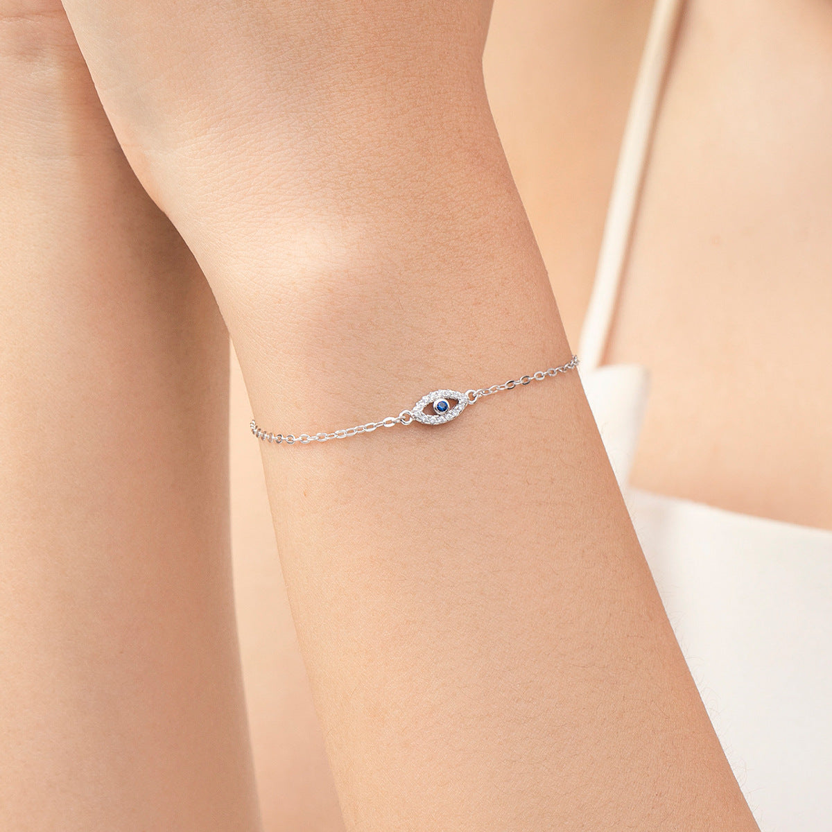 Elegant Sterling Silver Blue Eye Bracelet for Women