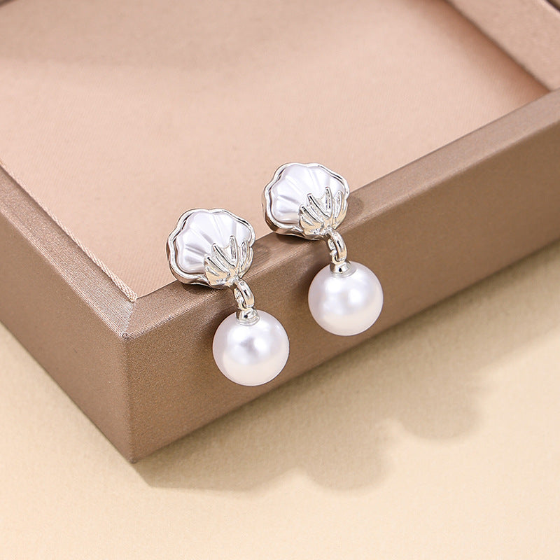 Elegant French Pearl Earrings for Beach-Ready Style