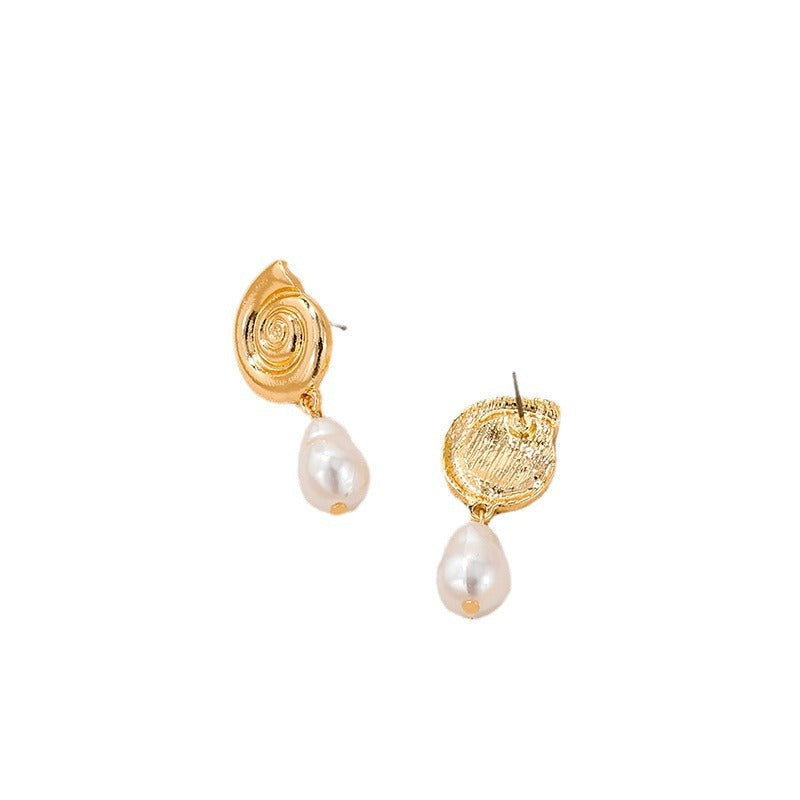 Luxurious Metal Vortex Pearl Earrings from Planderful Vienna Verve Collection