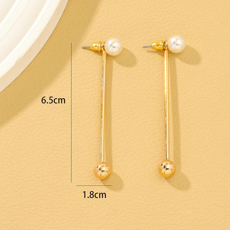 Elegant Pearl and Metal Earrings Set with Versatile Style