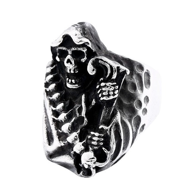 Vintage-Inspired Men's Skull Ring in Titanium Steel - Retro Punk Jewelry for Men