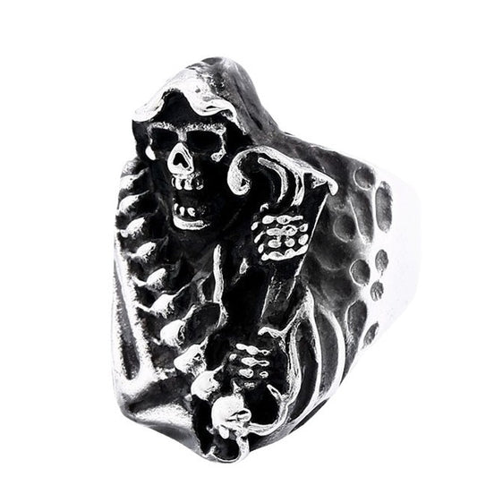 Vintage-Inspired Men's Skull Ring in Titanium Steel - Retro Punk Jewelry for Men