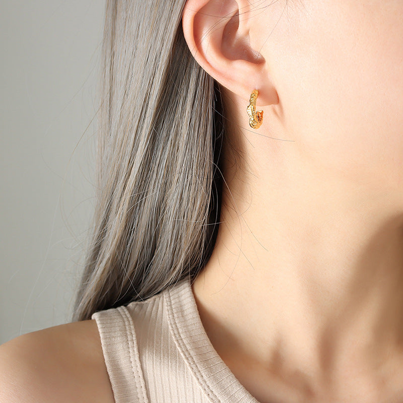 Irregular Geometric Earrings in Gold-Plated Titanium - Fashionable C-Shaped Design