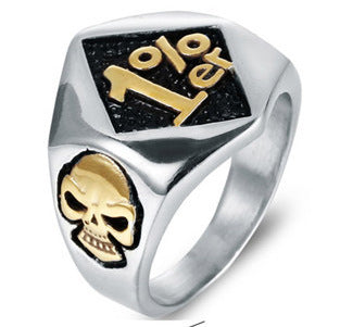 Bold Titanium Steel Skull Ring for Men - Punk Trendsetter Jewelry in Gold Finish