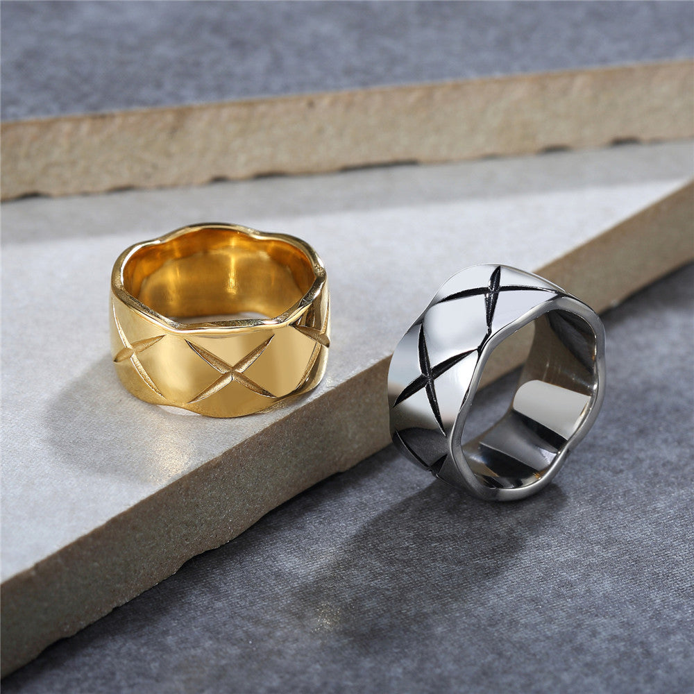 Small Fragrance Titanium Steel Ring with European and American Checkered Design