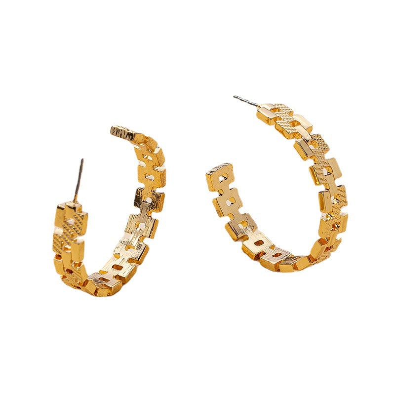 Exquisite Alloy C-Shaped Earrings from Vienna Verve in Metal Texture, Wholesale Jewelry