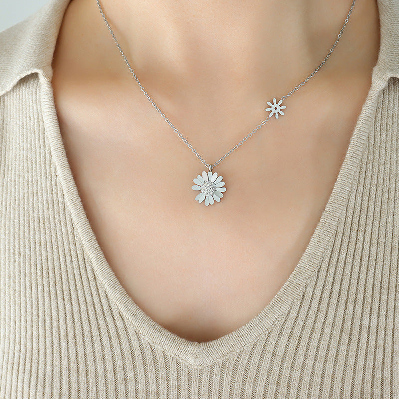 Golden Daisy Zircon Pendant Necklace - Women's Titanium Steel Clavicle Chain