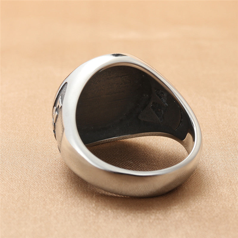 Titanium Steel Rudder Ring - Retro Trendy Men's Accessory for Modern Adventurers