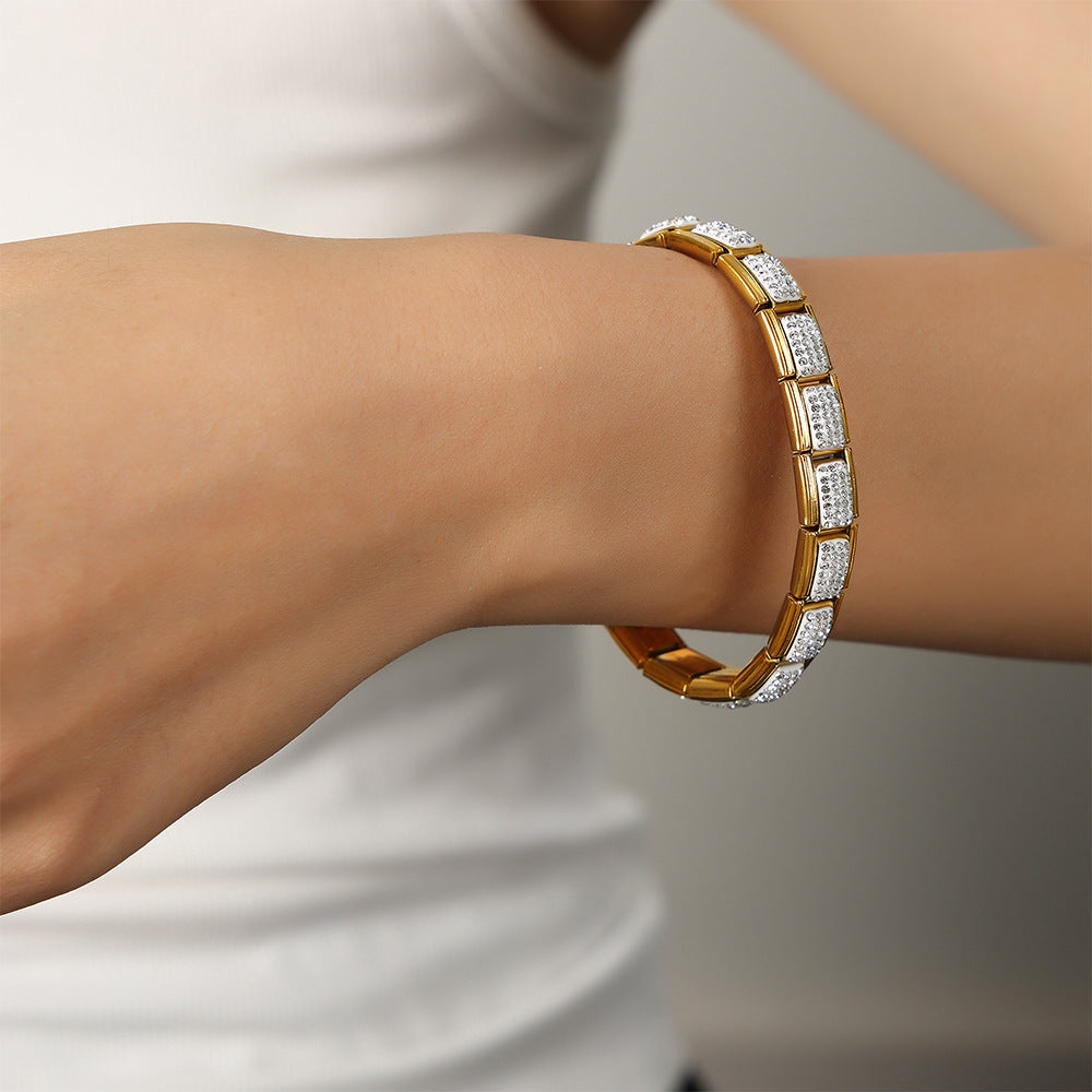 Luxurious Zircon Square Gold-Plated Bracelet for Women