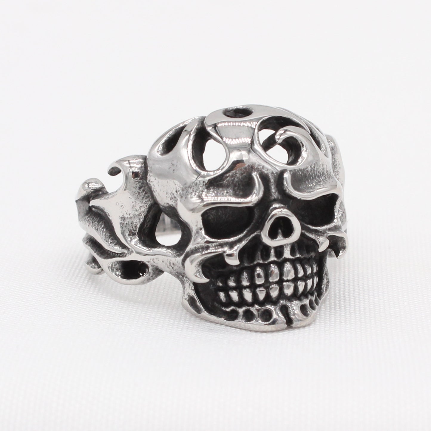 Personalized Retro Skull Titanium Steel Ring for Men - Rock Style Jewelry