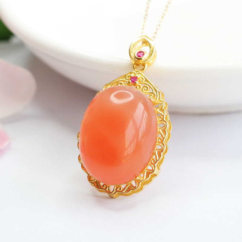 Silver Pigeon Egg Agate Pendant Necklace with Lace Edge